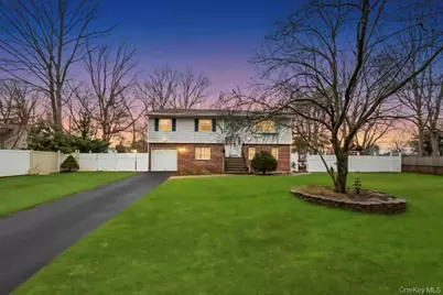 542 Freeman Avenue, Brentwood, NY 11717 - Photo 1