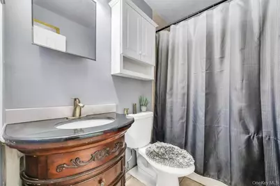 542 Freeman Avenue, Brentwood, NY 11717 - Photo 20