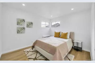 303 Woodbury Road, Hicksville, NY 11801 - Photo 8