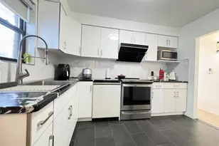 41-75 Morgan St, Little Neck, NY 11363 - Photo 12