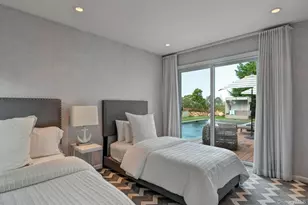 33 Old Canoe Place Rd, Hampton Bays, NY 11946 - Photo 18