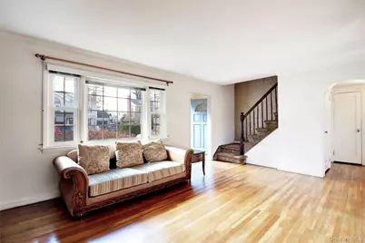 244 Hamilton Avenue, West Hempstead, NY 11552 - Photo 4