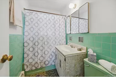 96 White Plains Avenue, West Harrison, NY 10604 - Photo 10