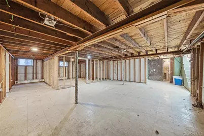 200 N Side Road, Wading River, NY 11792 - Photo 18