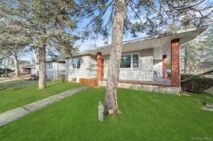 200 N Side Rd, Wading River, NY 11792 - Photo 2