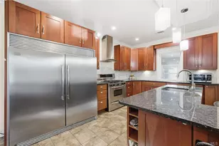 200 N Side Rd, Wading River, NY 11792 - Photo 10