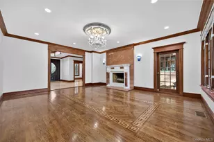 3 Chestnut Ct, Old Westbury, NY 11568 - Photo 12