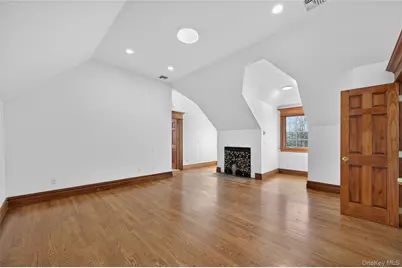 3 Chestnut Court, Old Westbury, NY 11568 - Photo 26