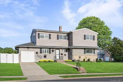 2 Kroll Street, Plainview, NY 11803 - Photo 4