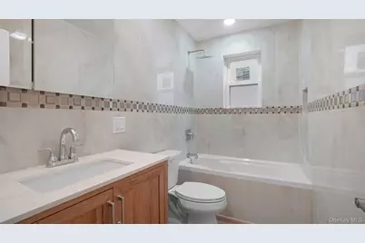 3964 Duryea Avenue, Bronx, NY 10466 - Photo 22