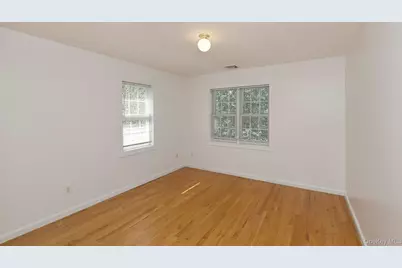 16 Inwood Road #A, Port Washington, NY 11050 - Photo 12