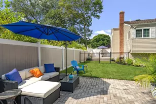 939 Manor Ln, Bay Shore, NY 11706 - Photo 38