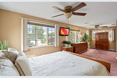 939 Manor Lane, Bay Shore, NY 11706 - Photo 24