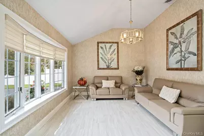 939 Manor Lane, Bay Shore, NY 11706 - Photo 8