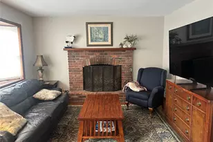 32 Old Rte 199, Red Hook, NY 12571 - Photo 2