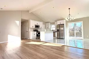 53 W Yaphank Rd, Medford, NY 11763 - Photo 8