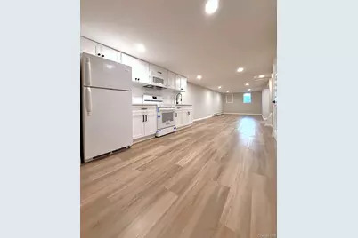 53 W Yaphank Road, Medford, NY 11763 - Photo 14