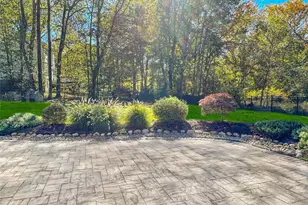 2213 Van Cortlandt Cir, Yorktown Heights, NY 10598 - Photo 40