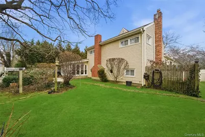 18 Gaylore Drive W, Amityville, NY 11701 - Photo 28