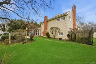 18 Gaylore Dr W, Amityville, NY 11701 - Photo 28