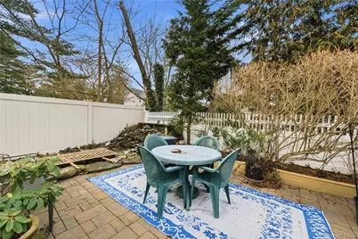18 Gaylore Drive W, Amityville, NY 11701 - Photo 24