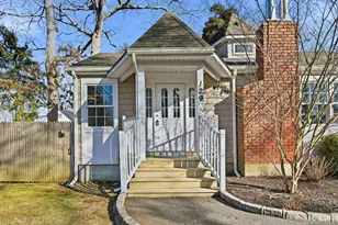 129 Lakeview Dr, Mastic Beach, NY 11951 - Photo 4