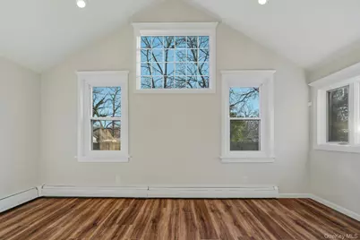 129 Lakeview Drive, Mastic Beach, NY 11951 - Photo 12