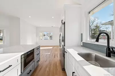 29 Grant Avenue, East Rockaway, NY 11518 - Photo 4