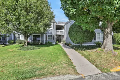 302 Commons Way #E, Fishkill, NY 12524 - Photo 2