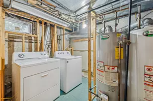 57-10 253rd St, Little Neck, NY 11362 - Photo 22