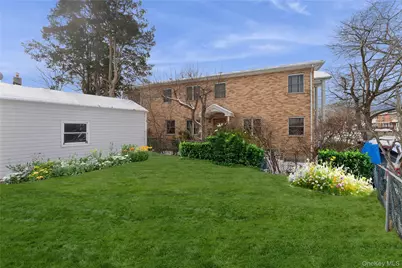 57-10 253rd Street, Little Neck, NY 11362 - Photo 24