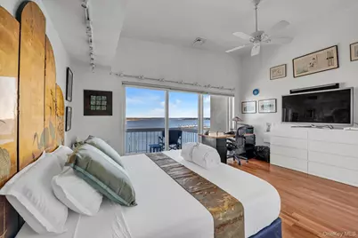 190 Schofield Street, Bronx, NY 10464 - Photo 8