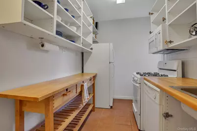 113-14 72nd Road #3D, Forest Hills, NY 11375 - Photo 12