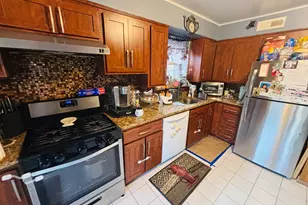 27 Henry Dr, Glen Cove, NY 11542 - Photo 6