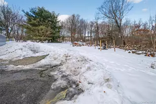 155 Huckleberry Turnpike, Wallkill, NY 12589 - Photo 12