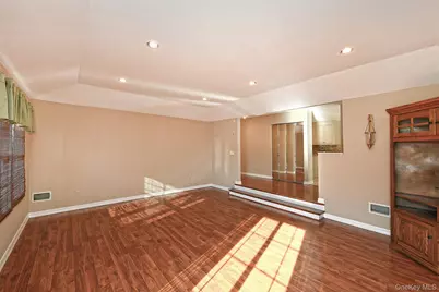 104 Lakebridge Drive N, Kings Park, NY 11754 - Photo 8