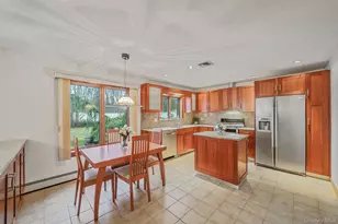 52 San Rafael Ave, Holbrook, NY 11741 - Photo 16