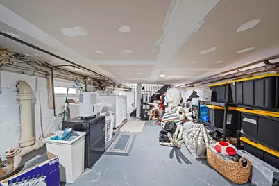 35 Lawson Avenue, East Rockaway, NY 11518 - Photo 22