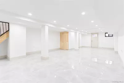 282 E 38th Street, Brooklyn, NY 11203 - Photo 14