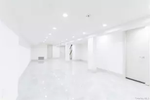 282 E 38th St, Brooklyn, NY 11203 - Photo 18