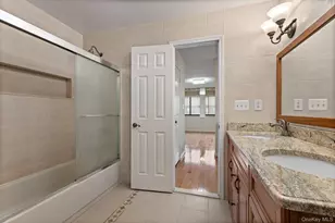 2 Cricket Club Dr, Roslyn, NY 11576 - Photo 18