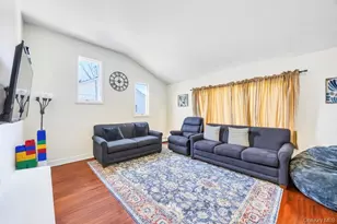 3 Avelaine Ct, Babylon, NY 11702 - Photo 8