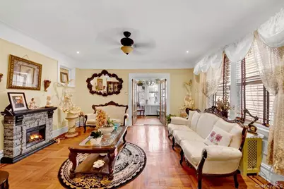 1038 Pierce Avenue, Bronx, NY 10461 - Photo 4