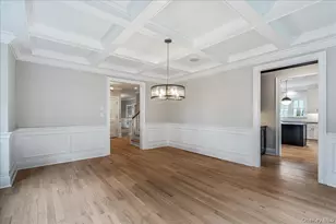 7 Yale St, Garden City, NY 11530 - Photo 14