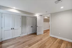 7 Yale St, Garden City, NY 11530 - Photo 36