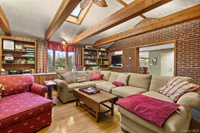 66 Davison Lane E, West Islip, NY 11795 - Photo 8