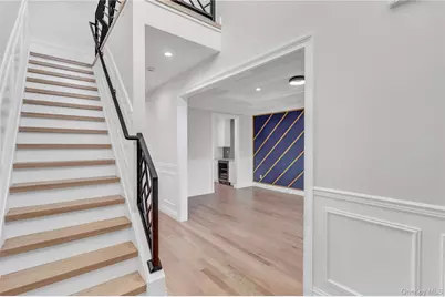 124 McKinley Avenue, North Bellmore, NY 11710 - Photo 2