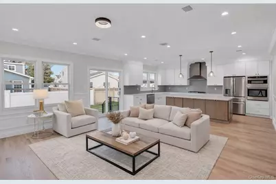 124 McKinley Avenue, North Bellmore, NY 11710 - Photo 10