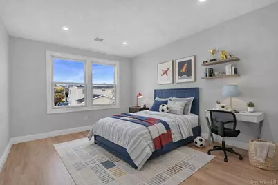 124 McKinley Avenue, North Bellmore, NY 11710 - Photo 24