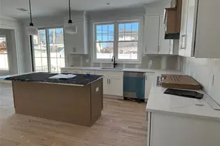 348 Fairway Dr, Franklin Square, NY 11010 - Photo 16